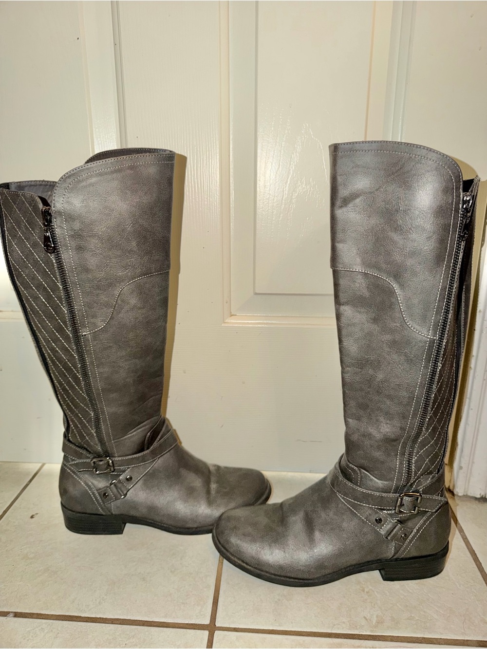 Guess Tall Riding Boots in Dark Gray - Picture 4 of 7